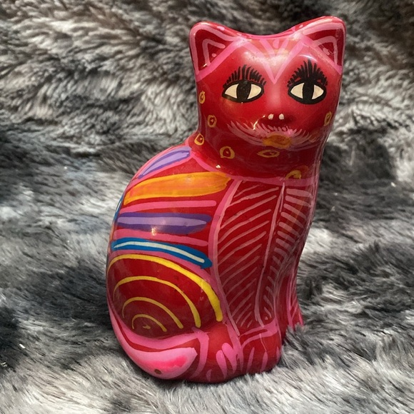 Folk Art Yellow Hand Painted Clay 
Cat Piggy Bank Floral Coin Bank - Picture 9 of 15